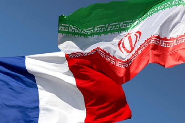 France’s Foreign Ministry urges all French citizens to leave Iran immediately.