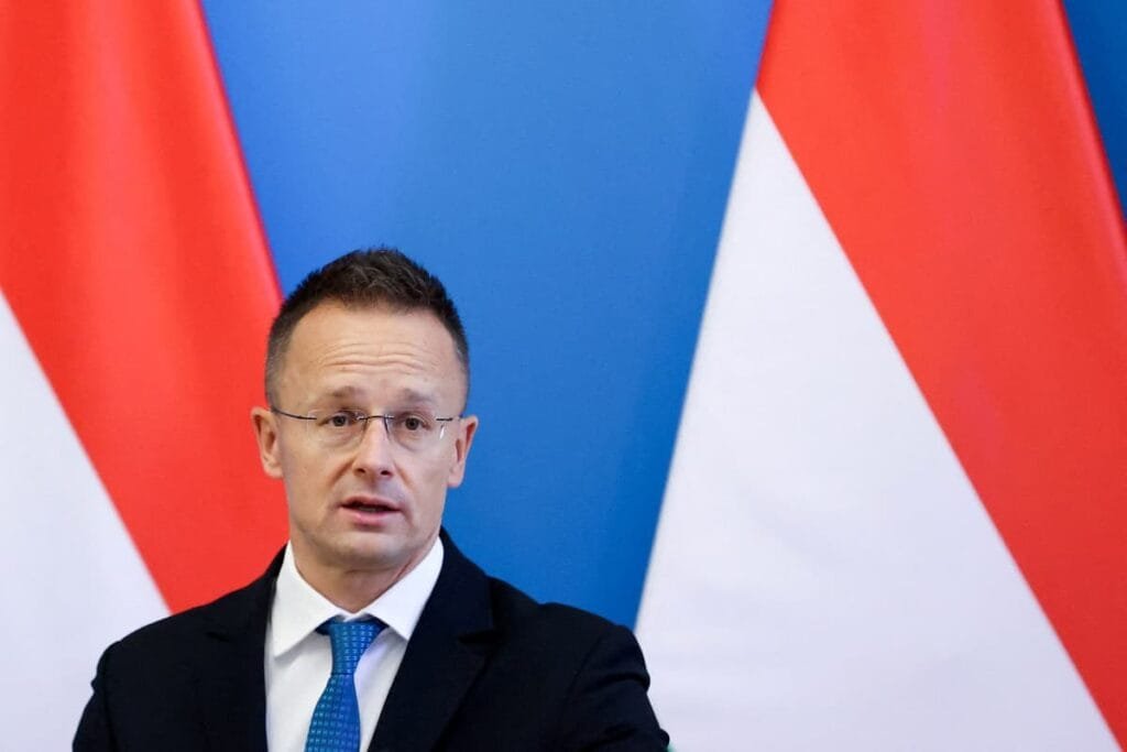 Szijjarto called on Ukraine to stop threatening Hungary's sovereignty