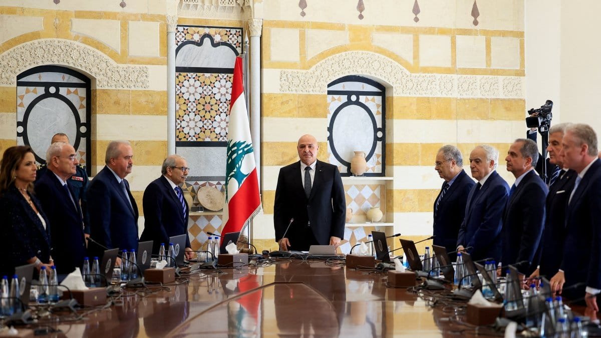 Lebanon’s cabinet welcomes army plan to disarm Hezbollah, gives no timeline
