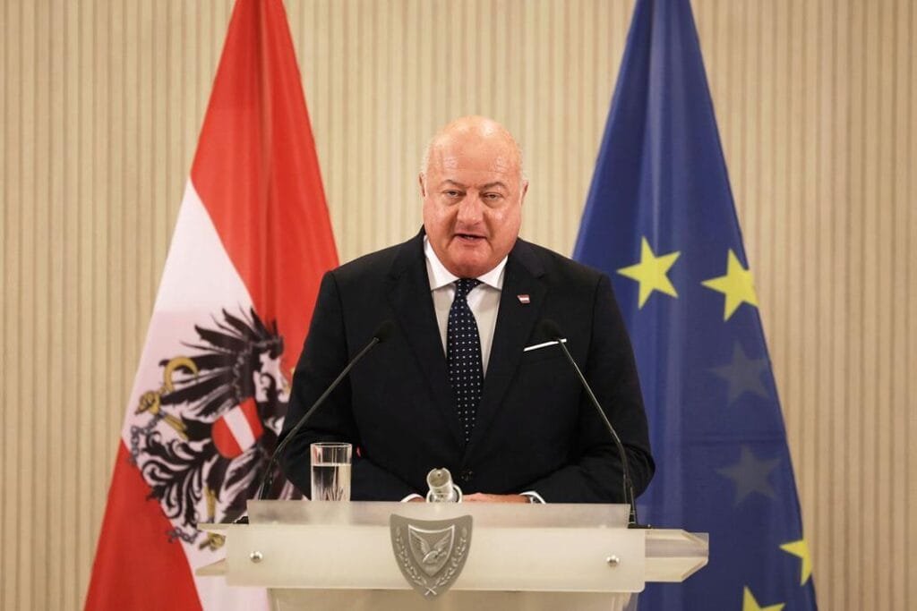 Austria reaffirms neutrality, rules out NATO membership