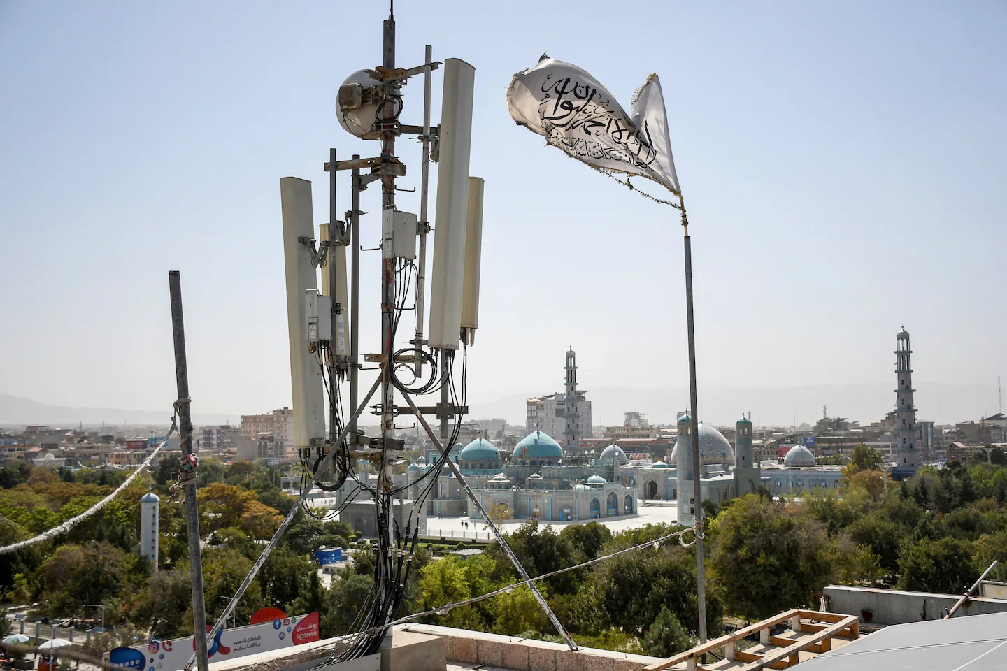 Afghanistan Taliban extend crackdown on internet access