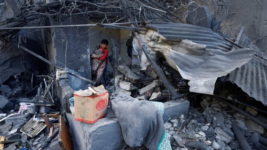 Israel resumes Gaza ceasefire after 104 Palestinians killed in airstrikes